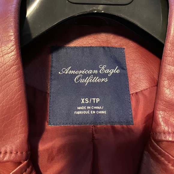 Red leather jacket - Picture 4 of 4